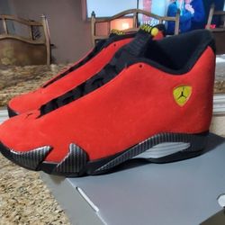AIR JORDAN 14 RETRO FERRARI 2025 Male Size 10