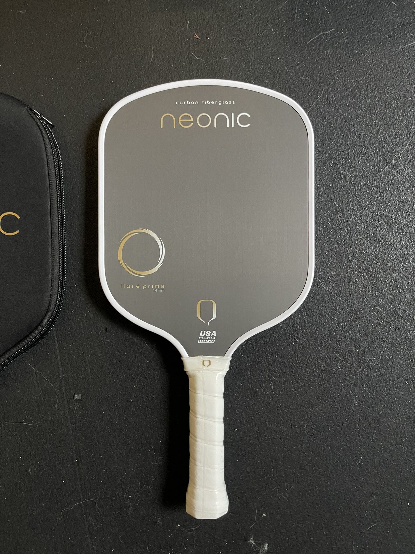 Neonic Flare Pickleball Paddle 14 mm (Never Used)