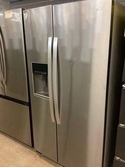 Whirlpool 36 in 28 cu.ft. Side by Side Freestanding Refrigerator- No warranty for ice maker