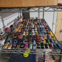 Huge Hotwheel Collection/prices Vary 