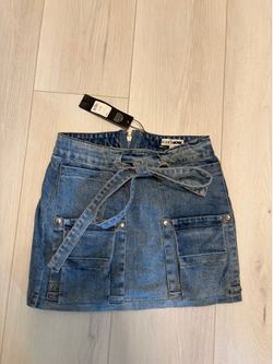 New XS Fashion Nova Skirt