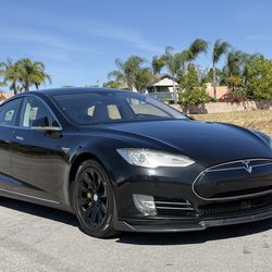 2016 TESLA MODEL S 90D