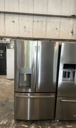 GE French Door Fridge Stainless Steel Ice Maker