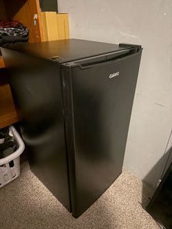 Mini fridge