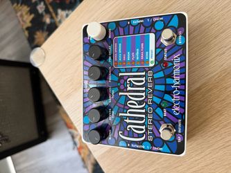 Cathedral Stereo Reverb Pedal - Electro Harmonix