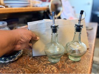 Glass kitchen oil/vinegar dispensers