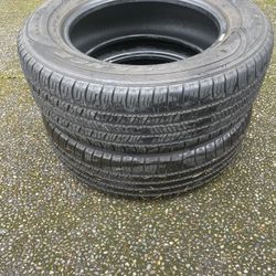 2 used 225/65R17 good year tire 