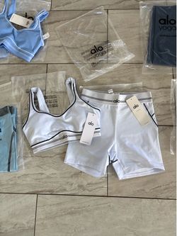 ALO WHITE WOMEN SET SIZE MEDIUM