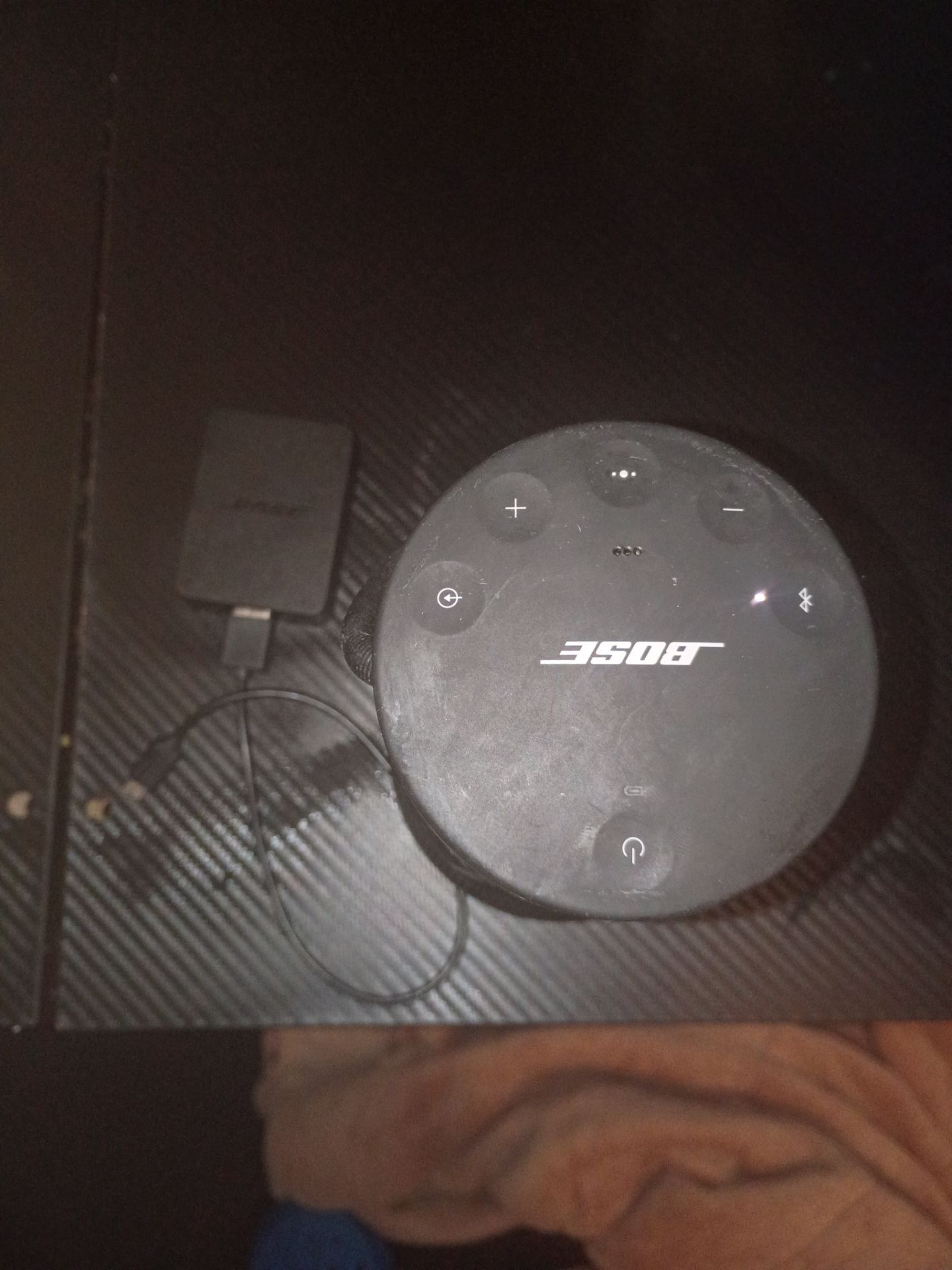 Bose SoundLink works 100% selling for 45$