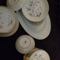 Free China - 42 Pieces