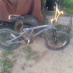Hi I'm Selling My Original Diamondback It Looks Like It Can Still Be Saved