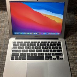 MacBook Air 8gb
