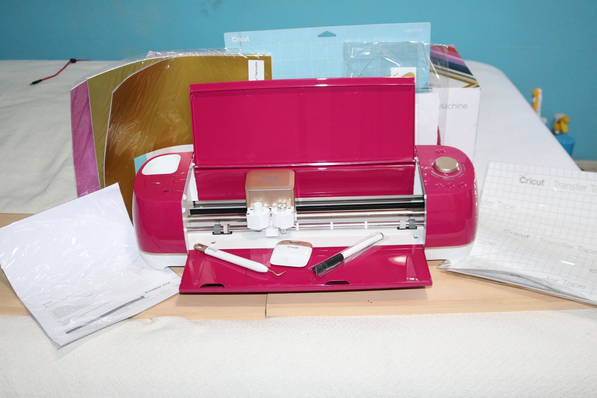 Cricut Explore Air 2 Bundle (Wild Rose)