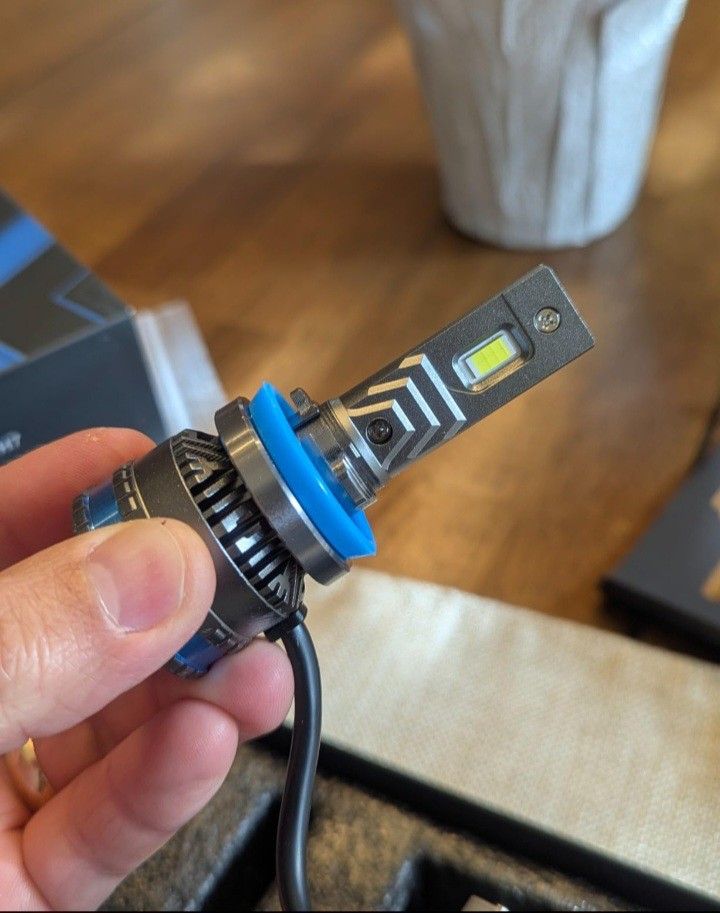 H7 LED Headlight Bulb, High-Focus Extremely Bright 6500K Cool White Conversion Kit - Adjustable Beam, Halogen Replacement