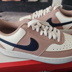 New Women's Nikes