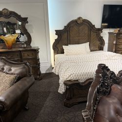 Queen King Cal King Bedroom Set