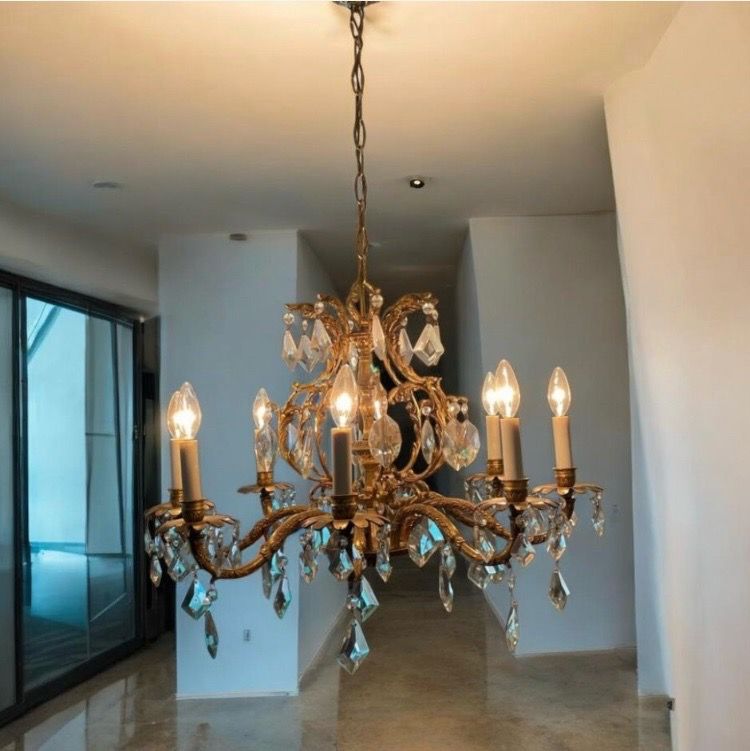 Antique brass 8 lights vintage French style diamond cut crystal chandelier