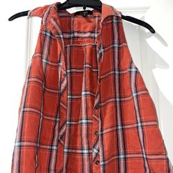 Plaid Sleeveless Button down