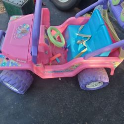 Barbie Frozen Jeep