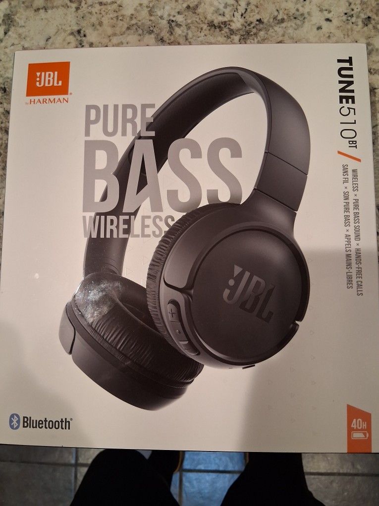JBL Wireless Headphones