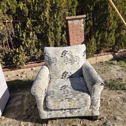 *FREE* Near Palmdale Swapmeet