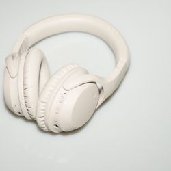 Final UX2000 Bluetooth Headphones