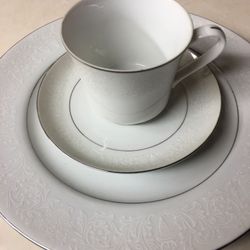 Victoria Crown- Lovelace China