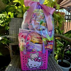 Hello Kitty Tote Easter Basket 🐣