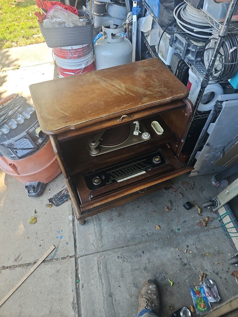 Vintage Radio/record Player