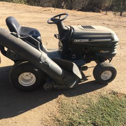 Craftsman 42” Cut Riding Lawnmower 