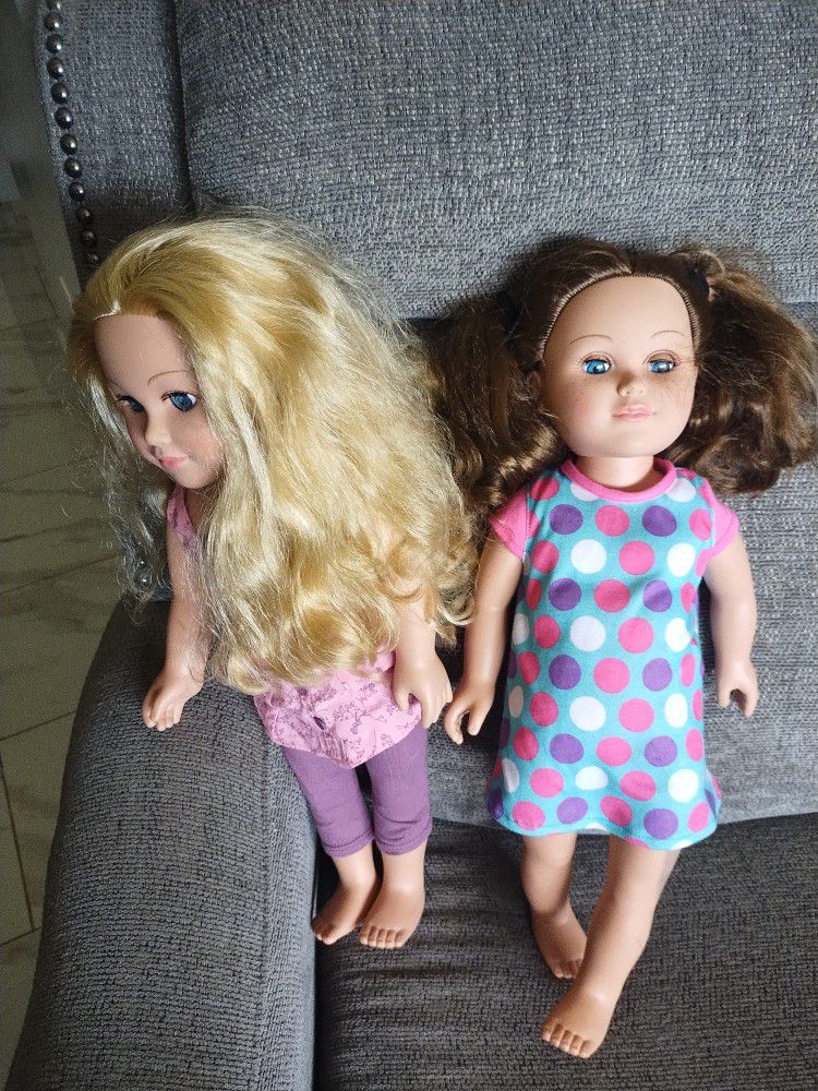 2 Citi Girl Dolls