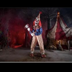 Halloween Classics GIANT-SIZED ANIMATED LED Carnival Carl
