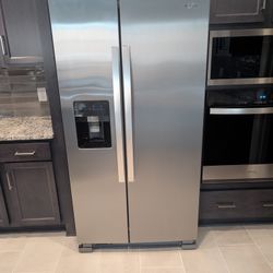 Whirlpool Pool Refrigerator 