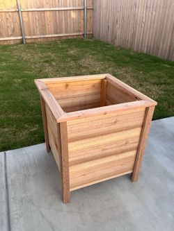 Cedar Tapered Planter