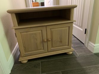 Tv cabinet with doors