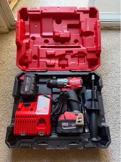 Milwaukee Hammerdrill w/2 Batteries