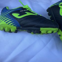 Soccer Shoes 