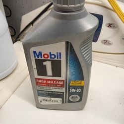 Mobil 1 5w30 Oil Brand New Never Opened 