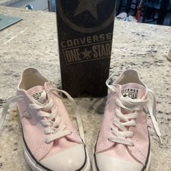 Converse  Light Pink Nice!
