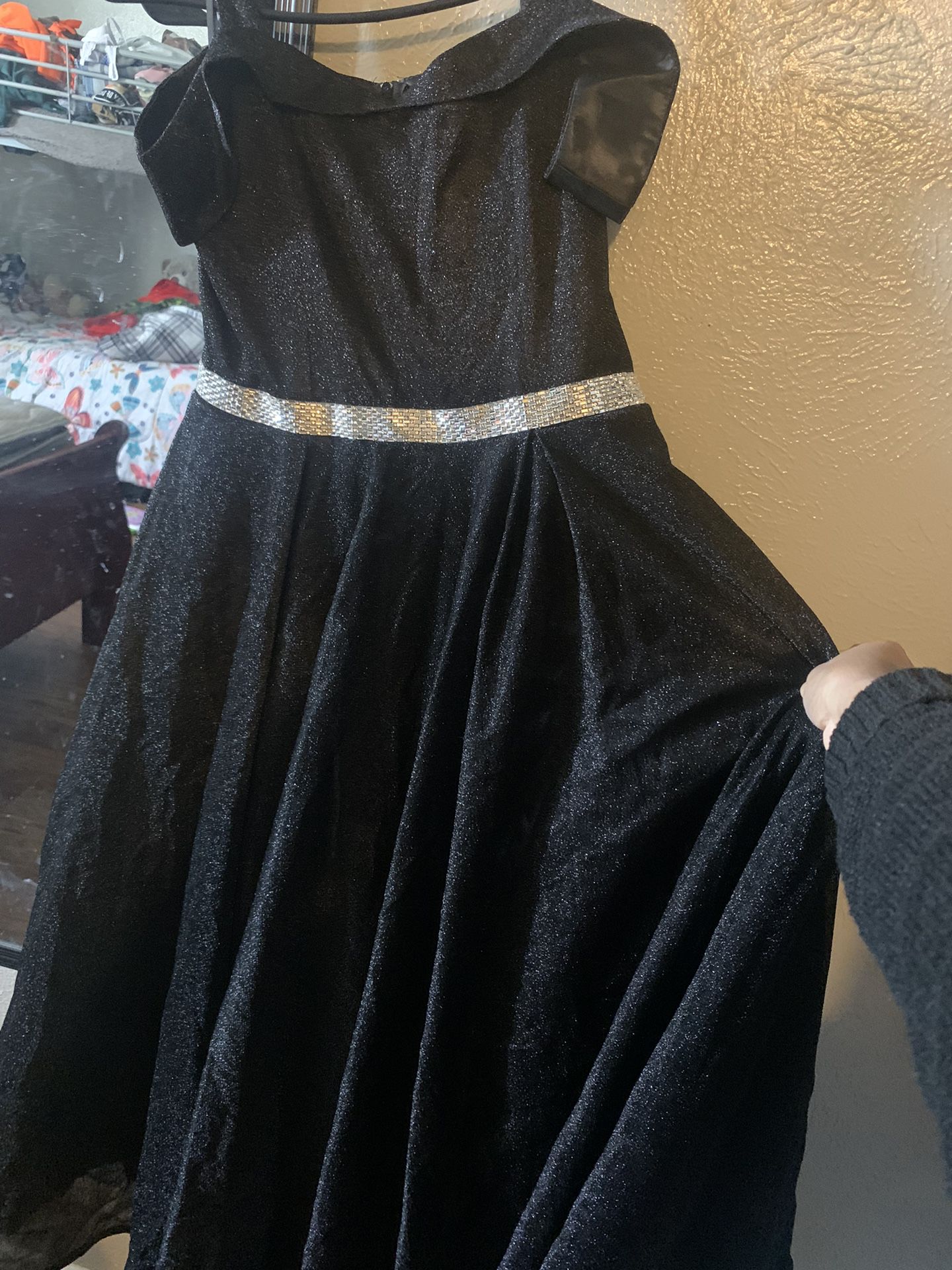 Size 14 Black Gown For Girls 