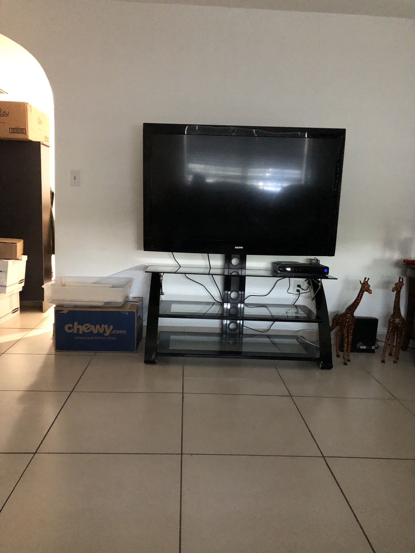 55 inch tv and tv stand $100 available next Sunday the 20th