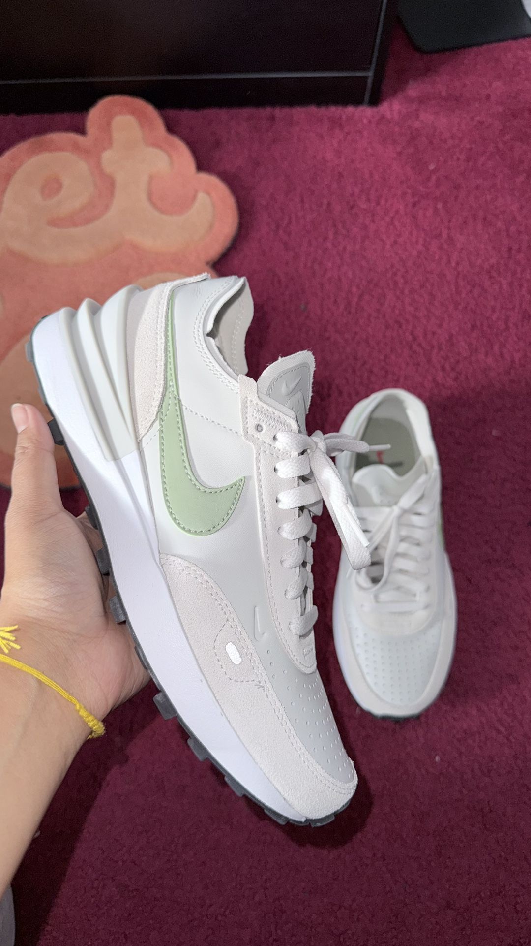 Nike Waffle One Leather 