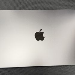 Apple MacBook Pro 14” M4