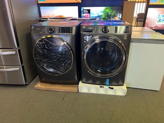 GE BLACK WASHER AND DRYER SET