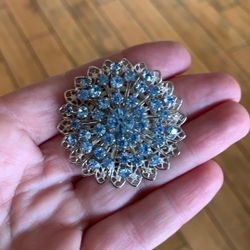Brooch/ Pendant With Earrings 