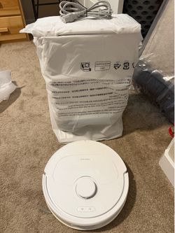 Roborock roborock Qrevo Series Robot Vacuum and Mop, 8000Pa  QV35A