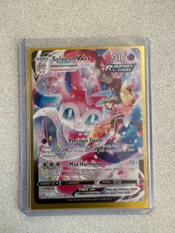 Sylveon VMAX TG15/TG30 Pokémon Card