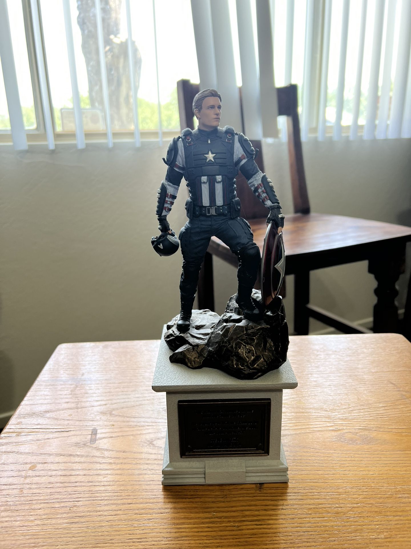 Marvel's Avengers  Captain America Statue Figure