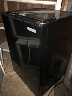 Mini fridge