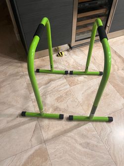 Green Parallel Dip Bars